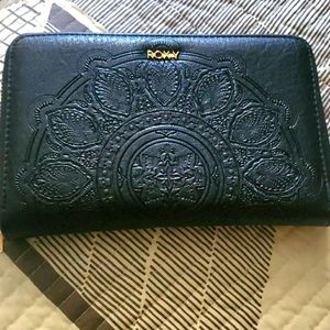 Roxy Back in Brooklyn wallet